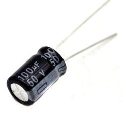  PA-003   100uF 50VDC Kondenztor
