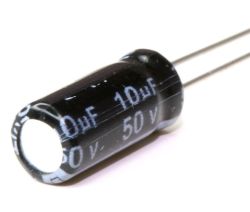  PA-002   10uF 50VDC Kondenztor
