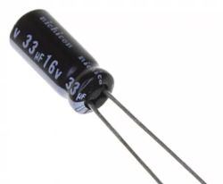  PA-016   33uF 16VDC kondenztor THT